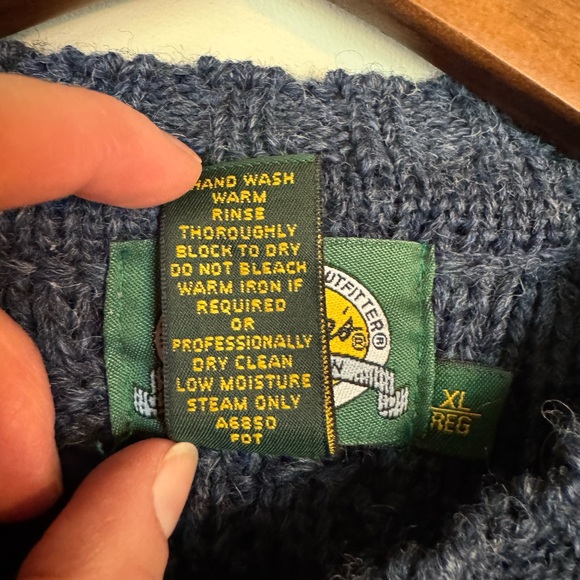 Cabela's Blue Crewneck Sweater - Picture 5 of 5